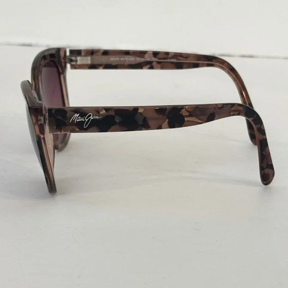Maui Jim tortoise sunglasses - Picture 2 of 6